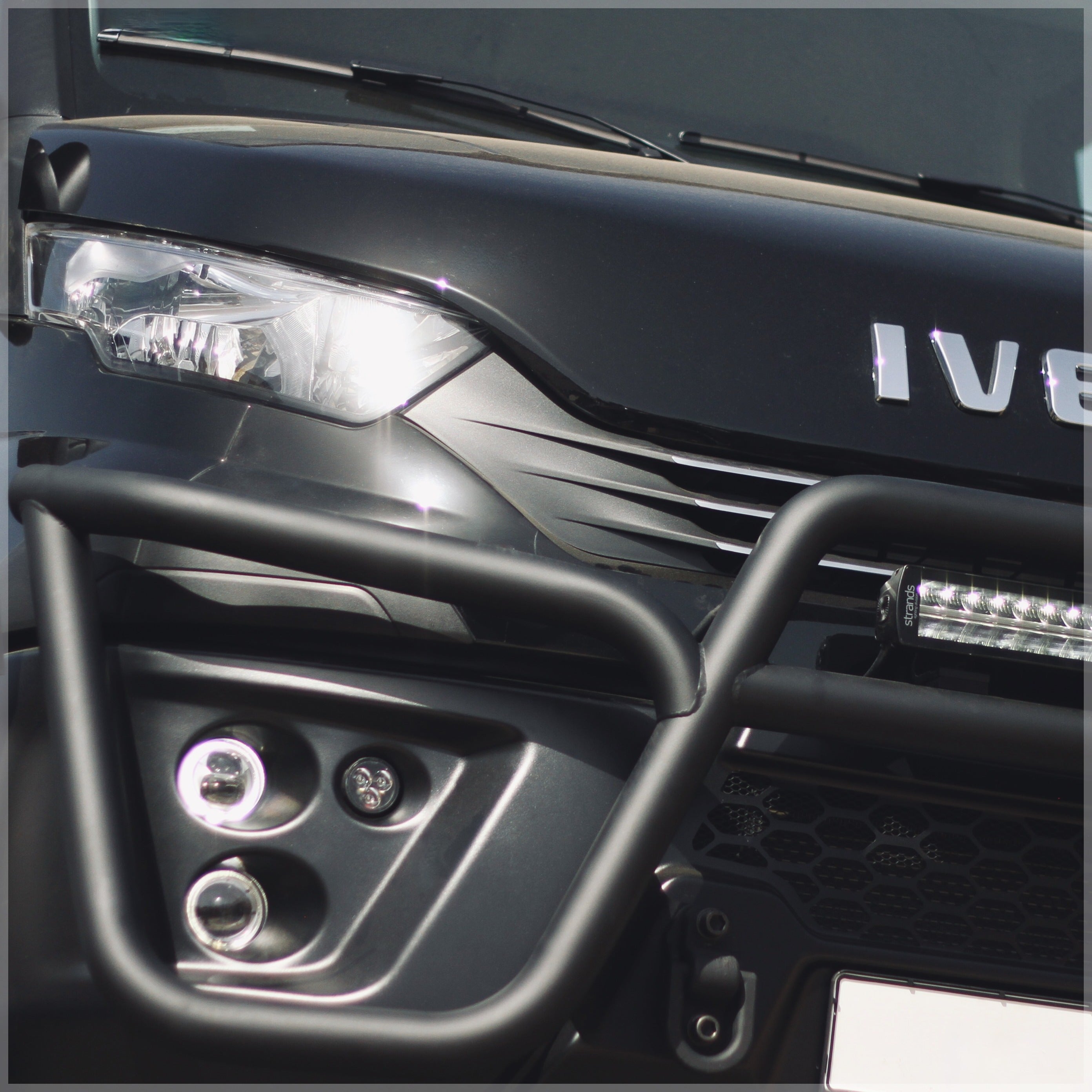 Valley Lighting Iveco Daily Interior LED Load Space Bulb Kit – 1800LM – 6000K – 10x 5630 Samsung
